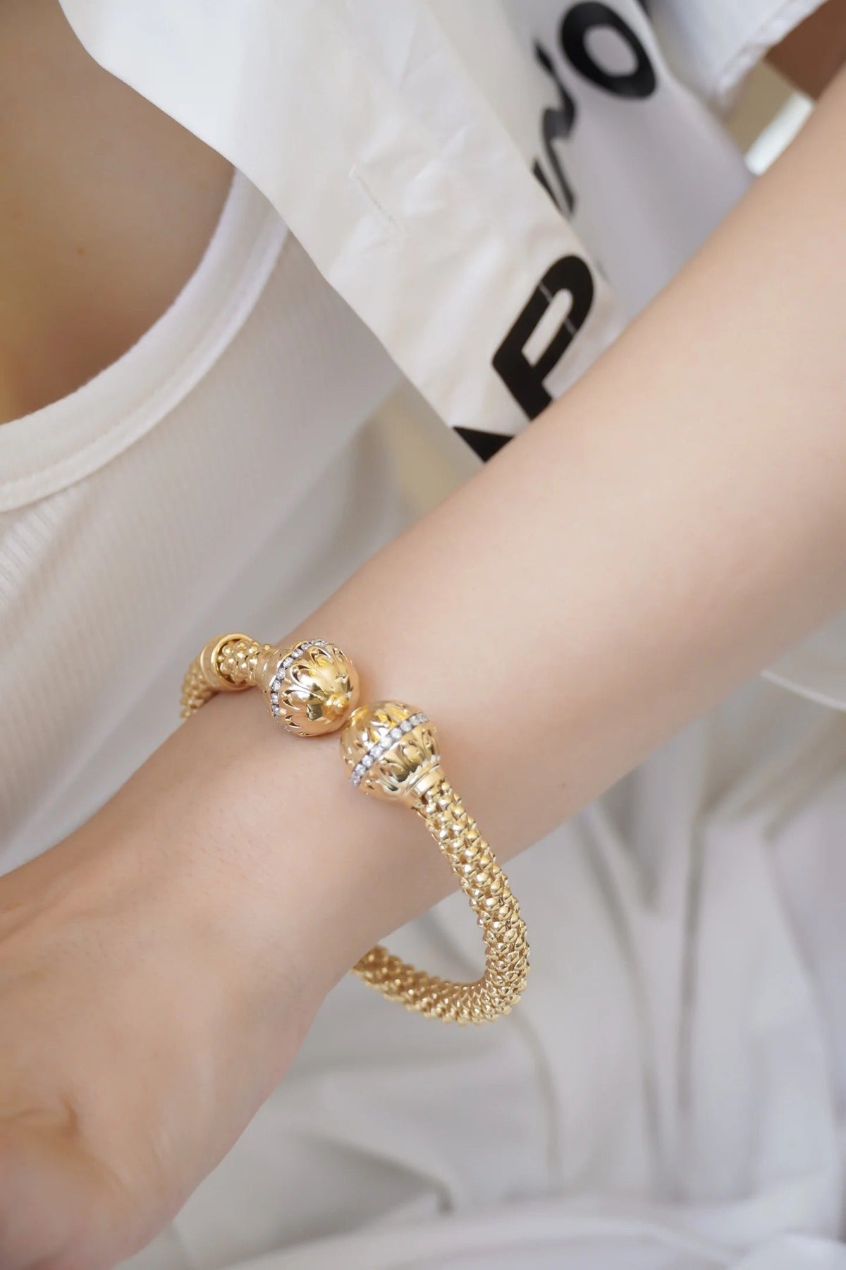 Solid G18K Gold Natural White Diamonds